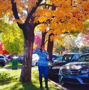 Meet your Posher, Reina